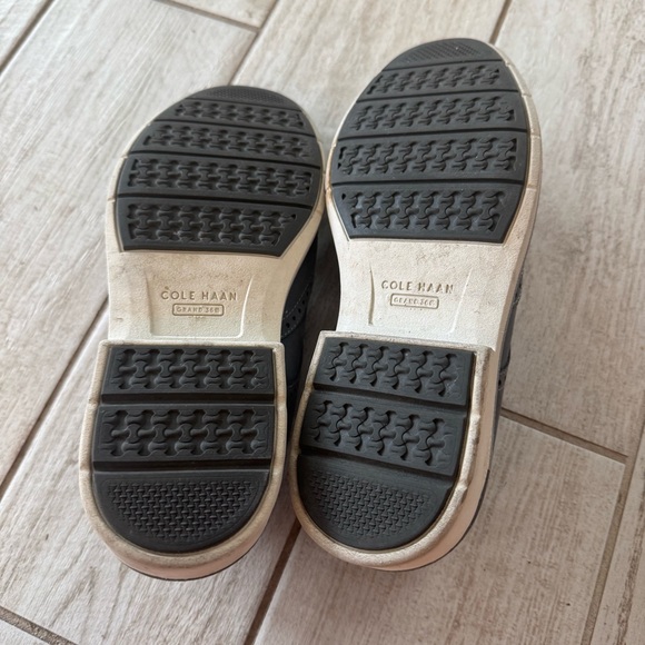 Cole‎ Haan Men’s Go To Wingtip Derby Oxford Dress Shoes Gray Leather Size 8.5 - Picture 4 of 6